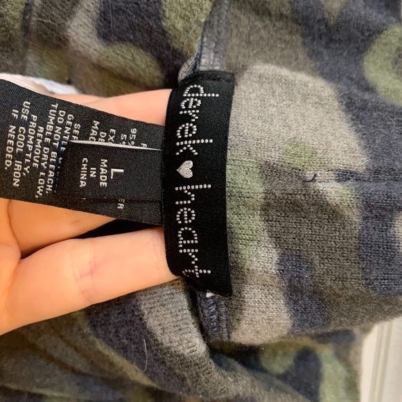 CUTE EXTRA SOFT CAMO JOGGERS - Picture 3 of 3